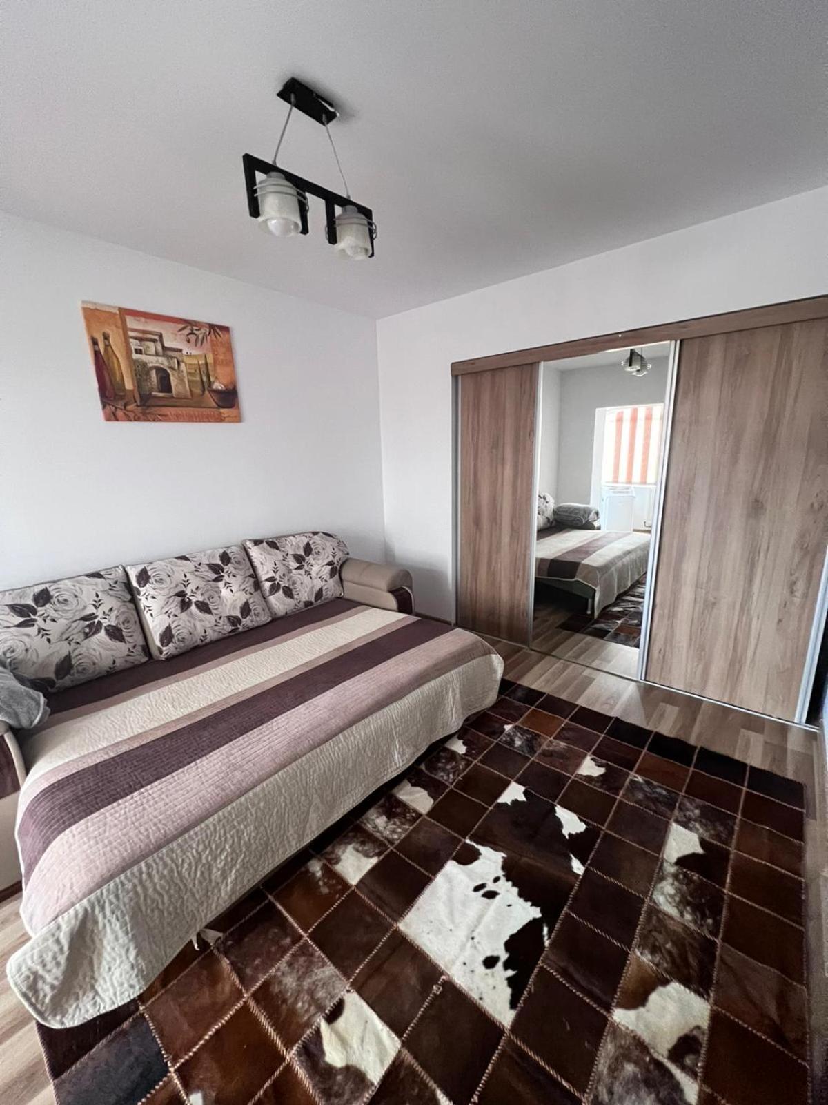 Chindia Apartament Targoviste Dış mekan fotoğraf